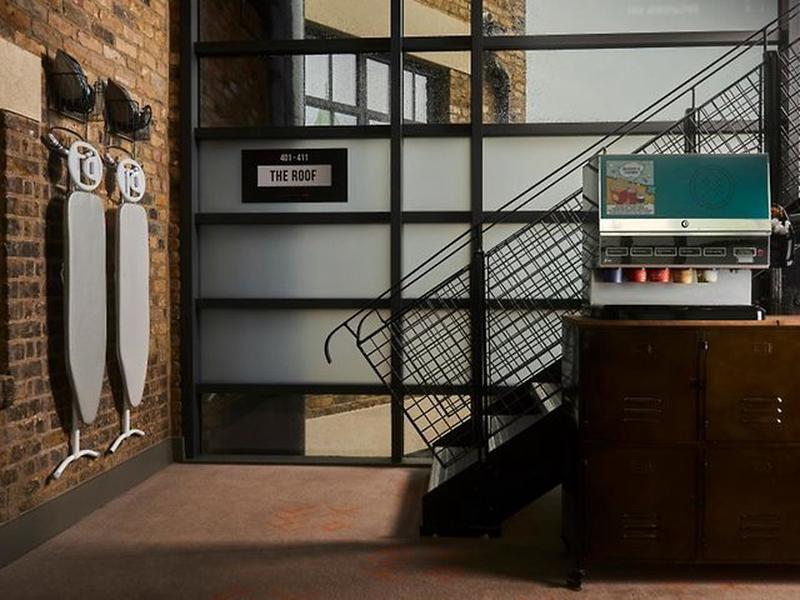 733A3B6DB5AFCE684EFBBFB76219A4C0