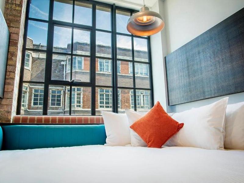 E6C3FB4EFD26FCC3B020F663E39D213C