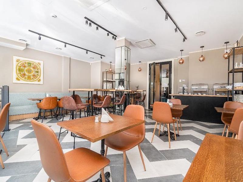 F2E8D1FBBD1955CA319C39E45C9689C7