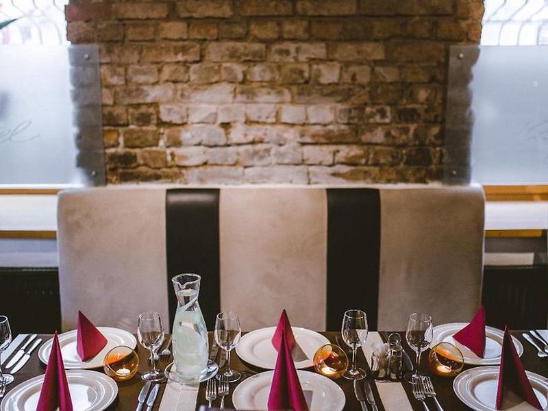 84199EE84A4C678E5F5238F68E3FF987