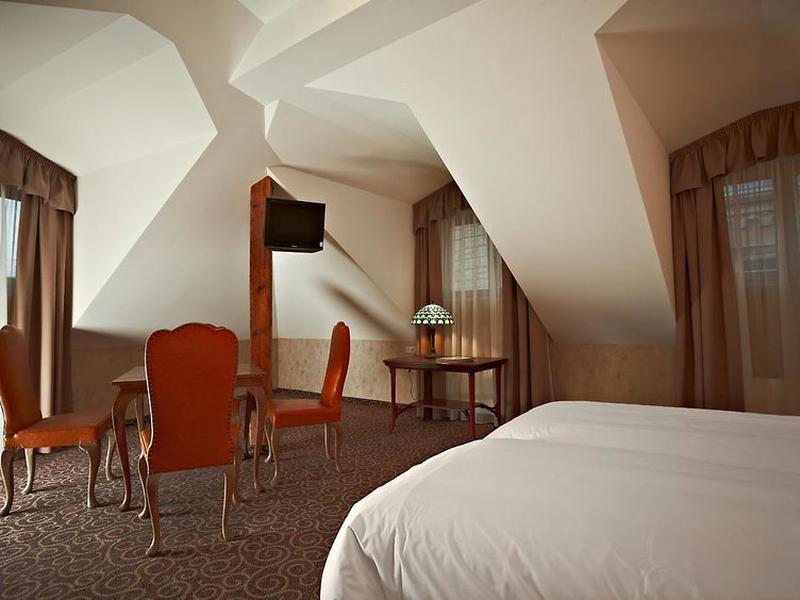 8D4253B7A8B56E2222AF2B99E8749723