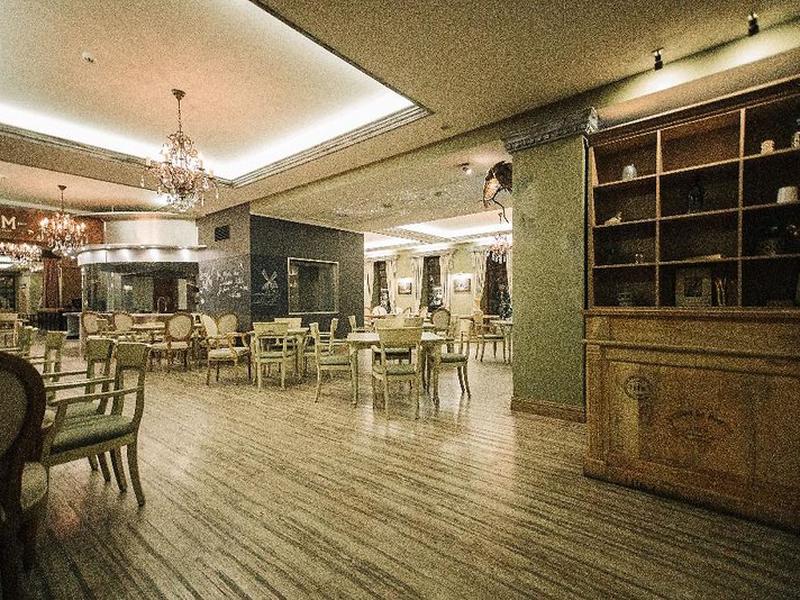 211F95212F54B8BB5AB3BA4EBE12C9A9