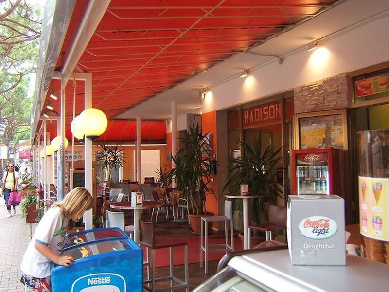 4A54FDCF348319E96E5C34372220C94B