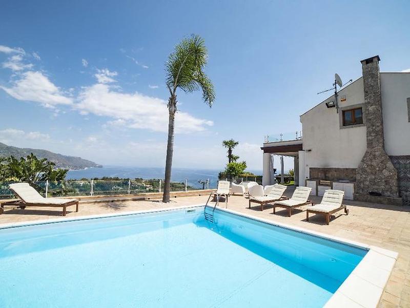 7B30C4CAFF3C84A56A6F8A2062B0EEAB