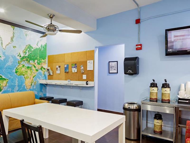 0B6584B99E30A208CF6CFE75EDC3369E