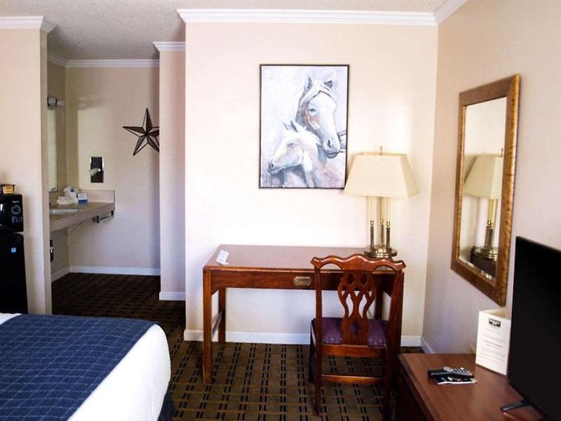 A30685C566CC7121C6D1234F5663042D