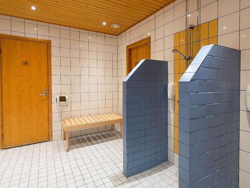 12DE2AADB30CFC628A39D40A236DC2EE