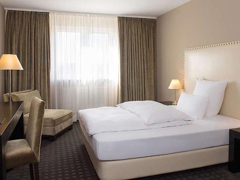 F83549B5886ED9D56548056BD0C19256