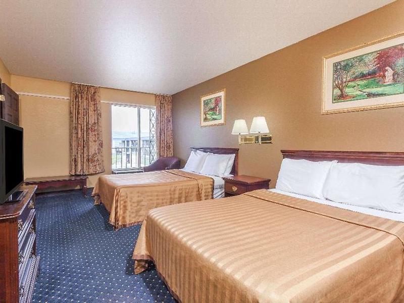 C36E10D1569D5D3E1F43E5F3CD4C2AAE