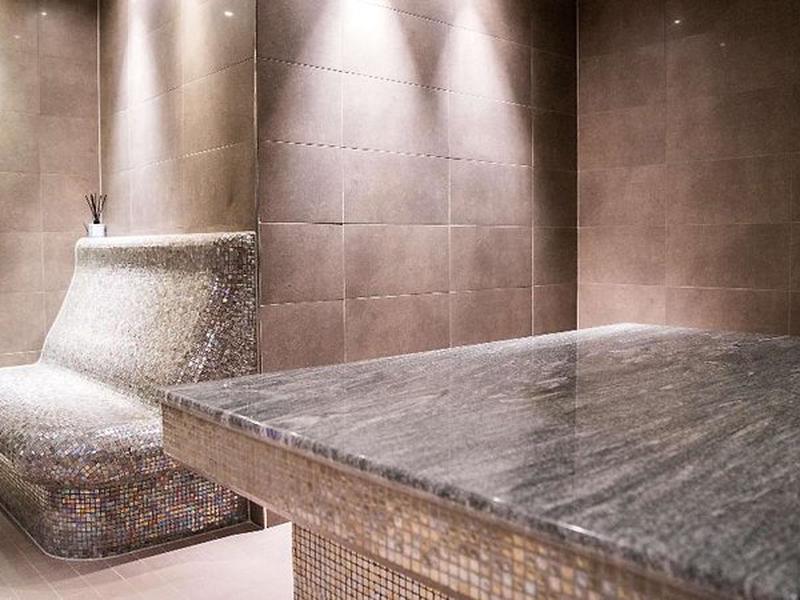 8552D2424D09494882847A85D214CE3E