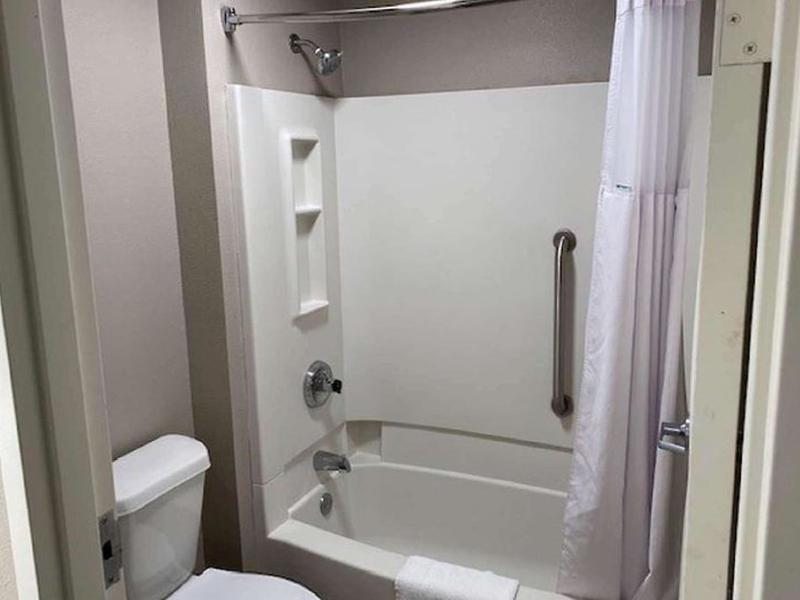 8B32B530E9DEDEDF85870C291BF6E064