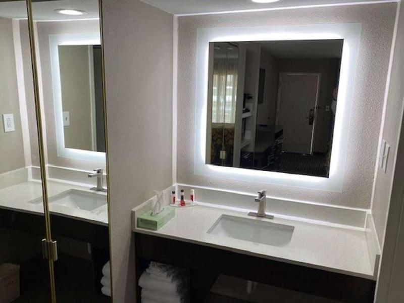 E23CF1929BC7C0E899B355B341330C3A