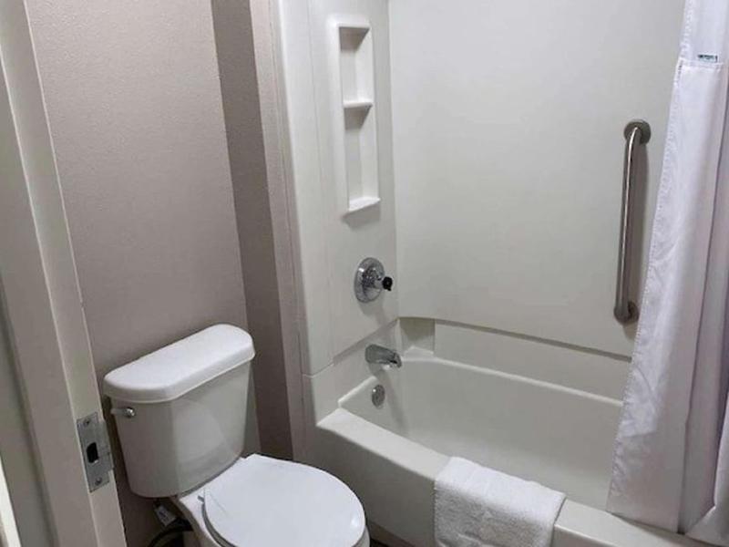 EC28075B2F1C46B0F9722DAA0DC7D8E7