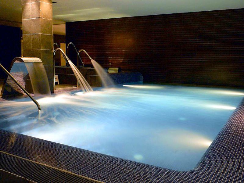 2812AA0ECA3A3606F73FC1720CAD30DB