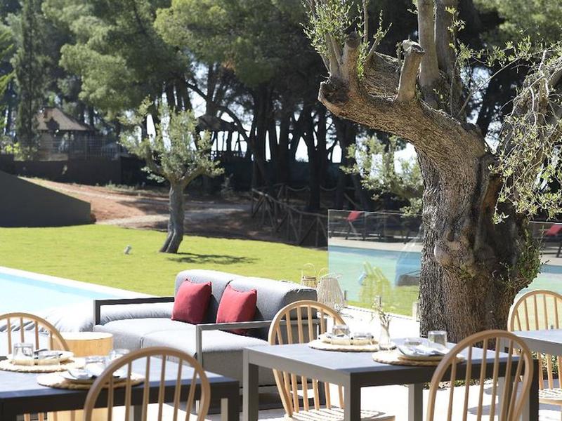 06CBD6F4B0687E5134B147F8082A574A