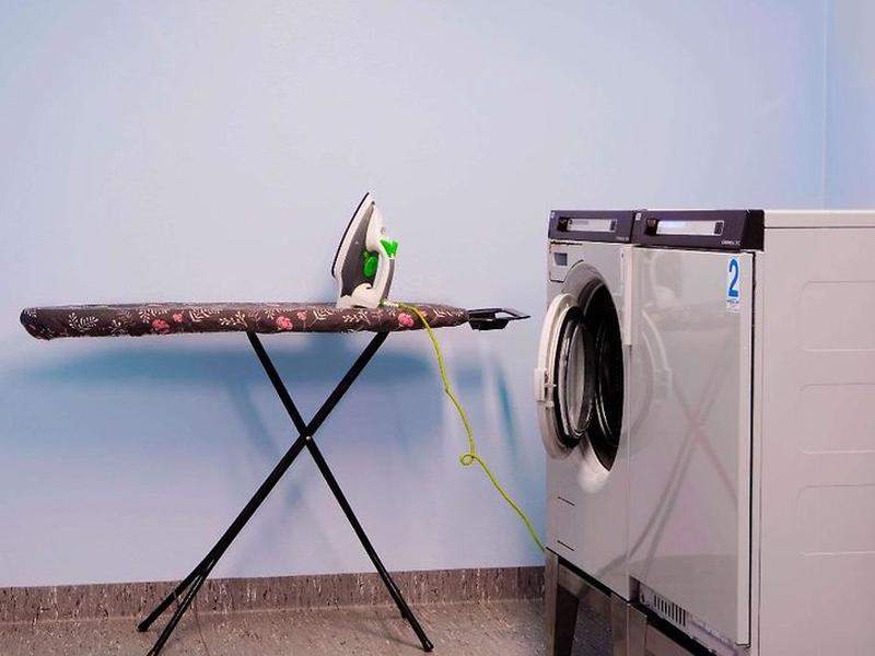 0D9273E8A8A2F2629B8E067DCC94206C