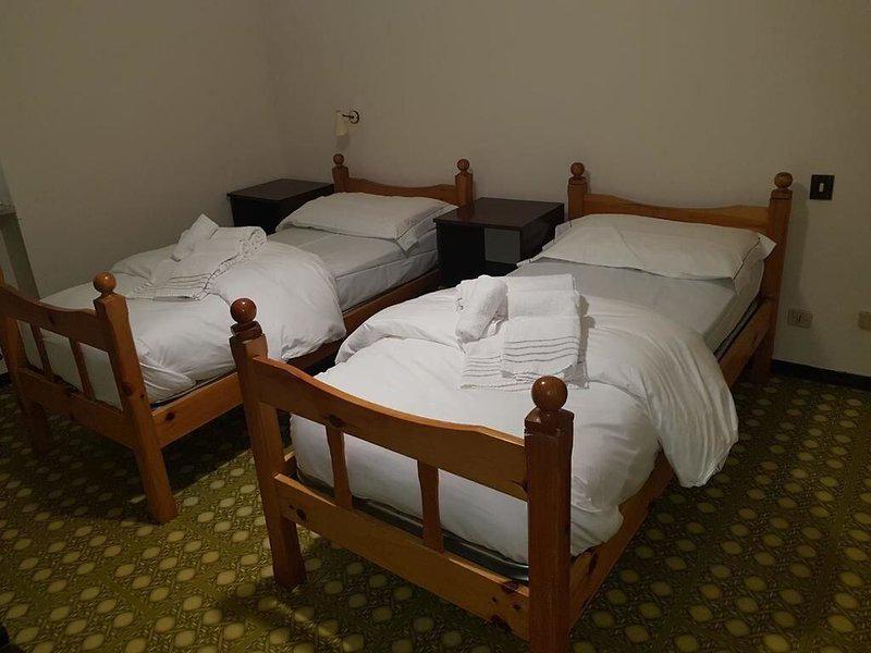 6DC1FFB3BE0869D3BFE5949EE2303E16