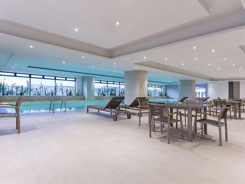 864018E17F30A94B40ABD808244428E1