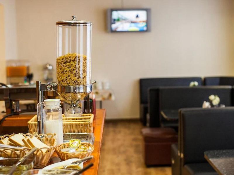 F5E9BD81A92544ED36B13B9D4BF12302