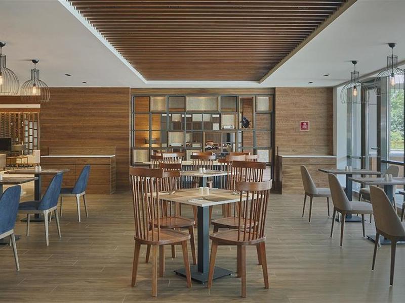 E051DD0C7B80F26D84C90F7E96DE0356