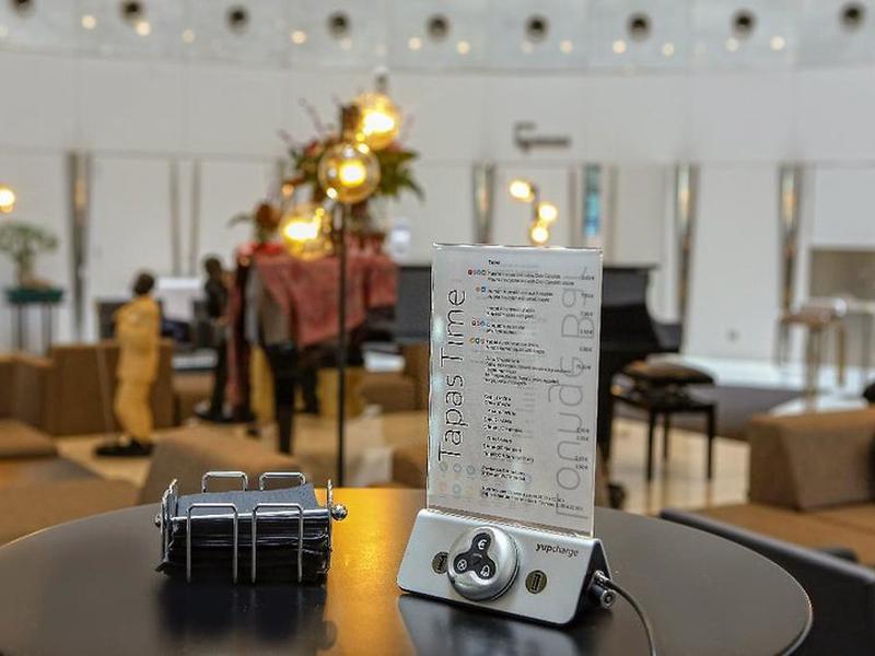 D8C3BB7EDA0290AE2A7AB56E805A6921