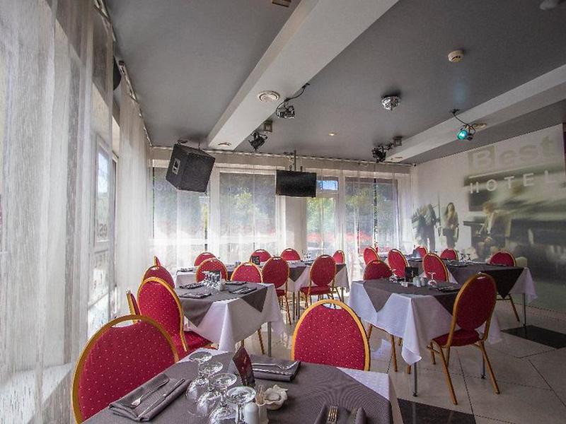 8F8F3F0C42E50640EE69BF79C9446440