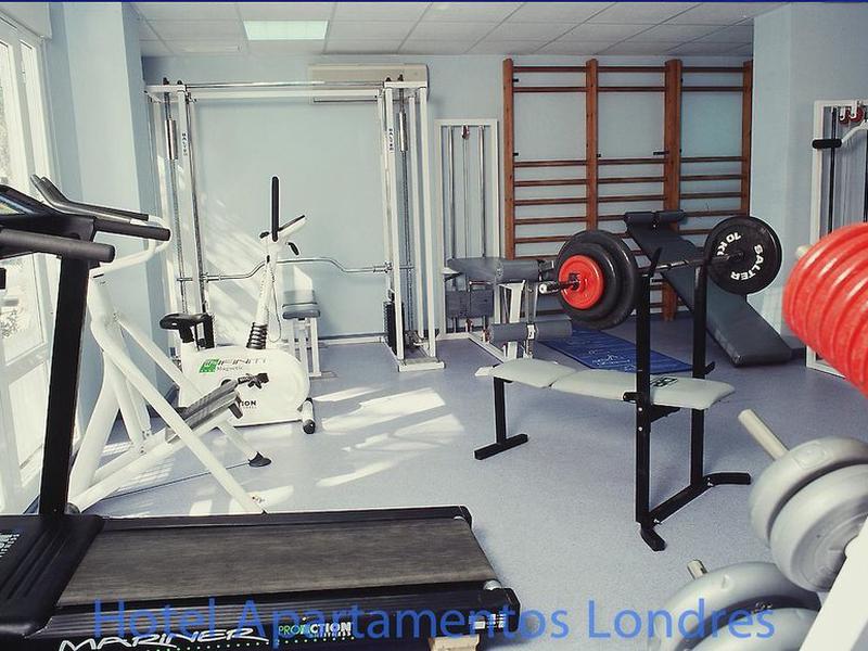 8D47881FE08B4173835D5FBB398F050F