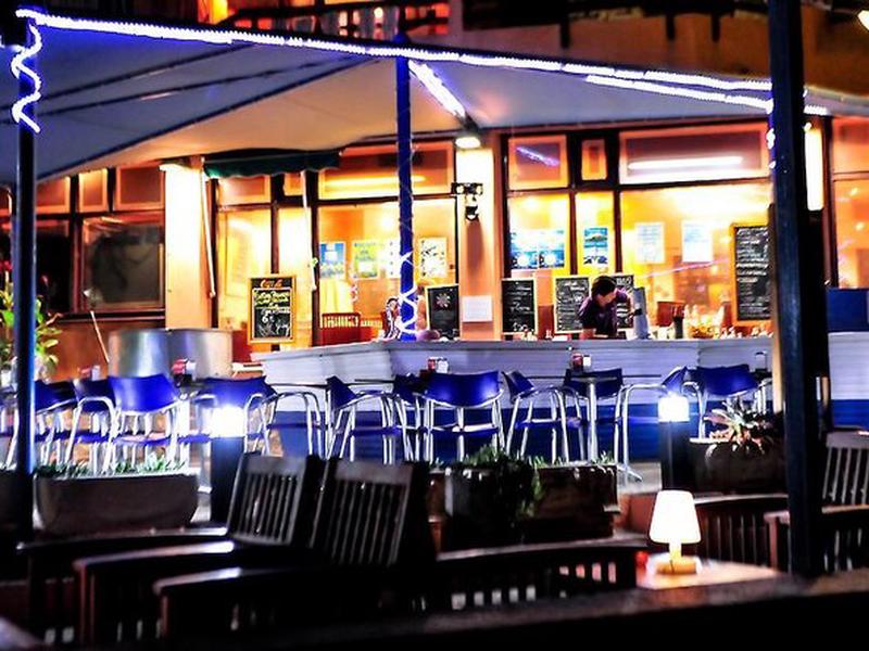 18C24017C93C578A1B6280A60843A1AA