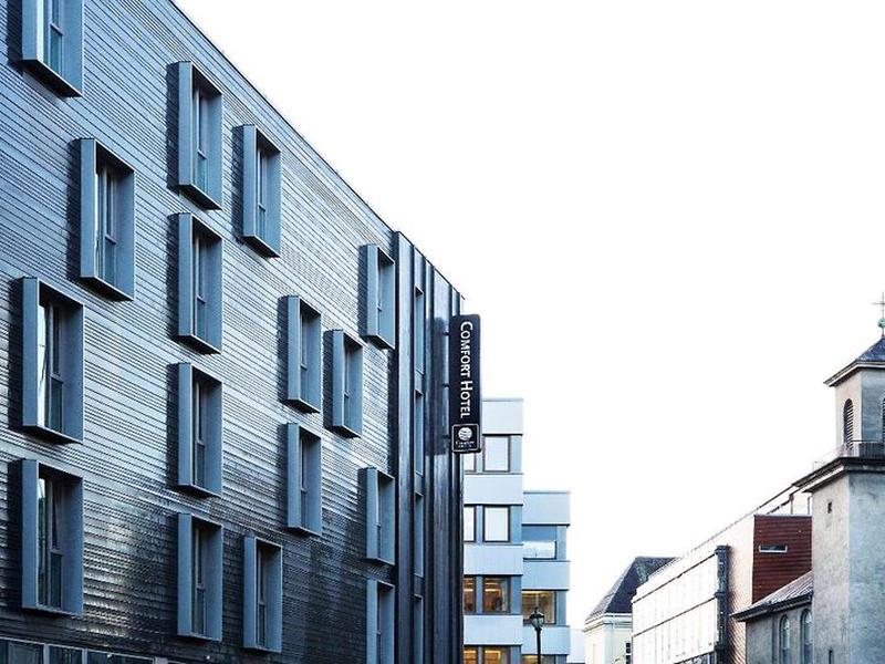 4327F639C93FA2B4642DC5987D79BEE3