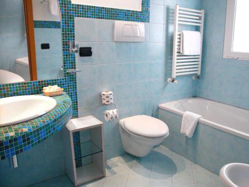 AD98E0C980C09B5D813C2A7177002523