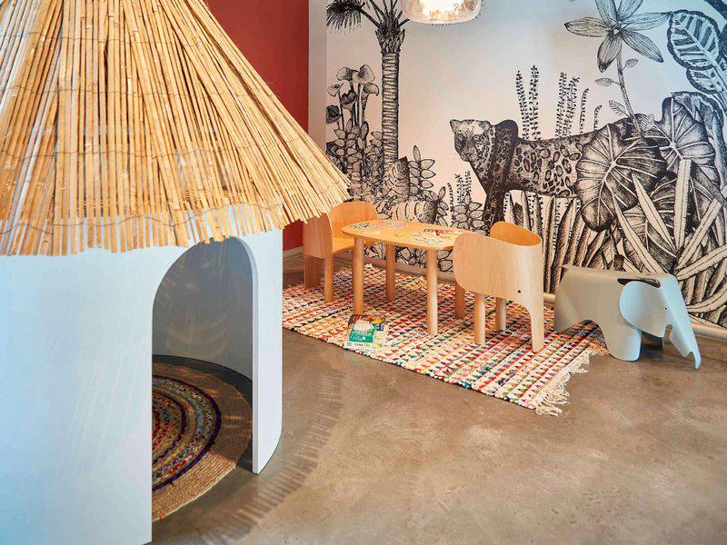 E63087EA6AADF25C3CDA6A8045243920