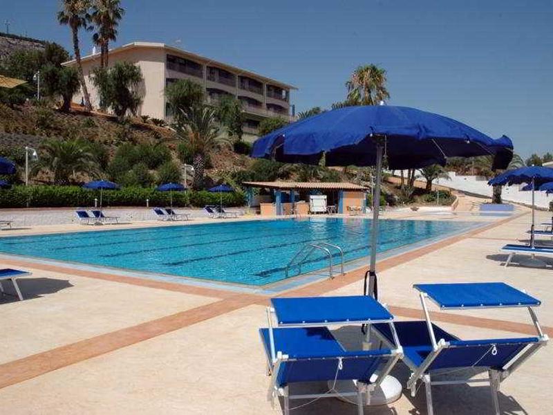 EA8A9312E1A0AF7F9D4405529A4AEB3E