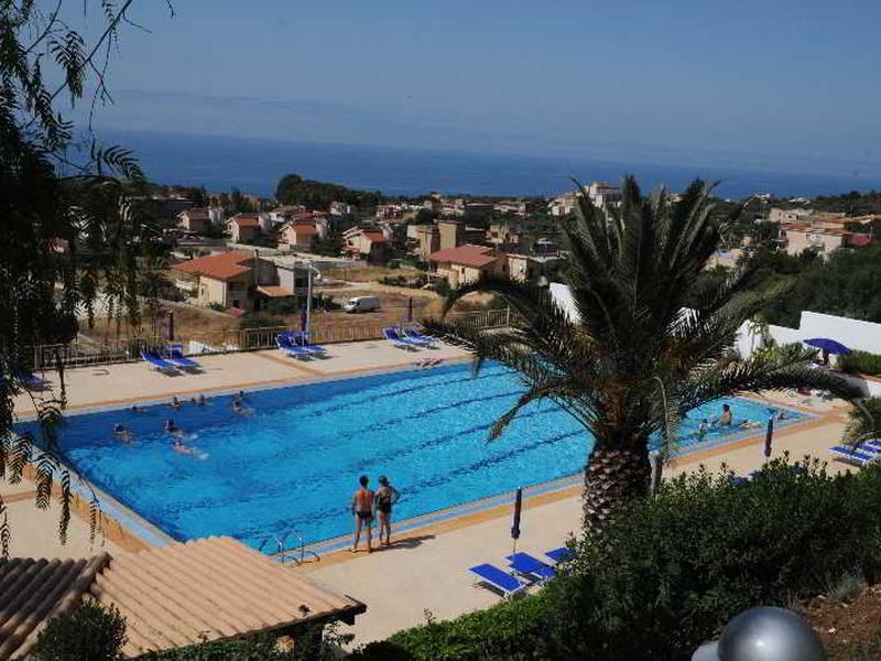 F8902663F600BD46133308BF3C45AD4B