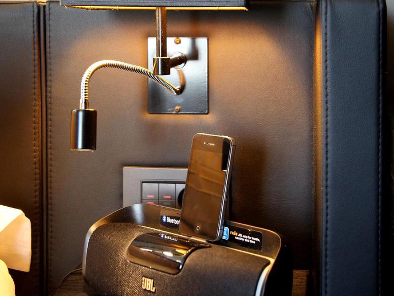 15E6D5CAD2A8B93D0C61801E5C9D9D3B