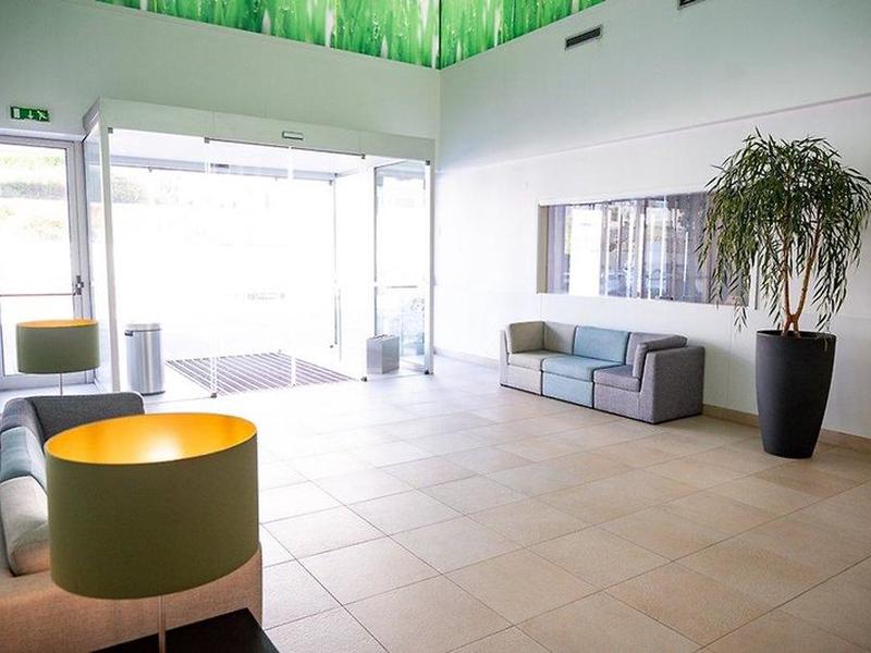 83A1B650FDE1C3A157E85A08B1D76E90