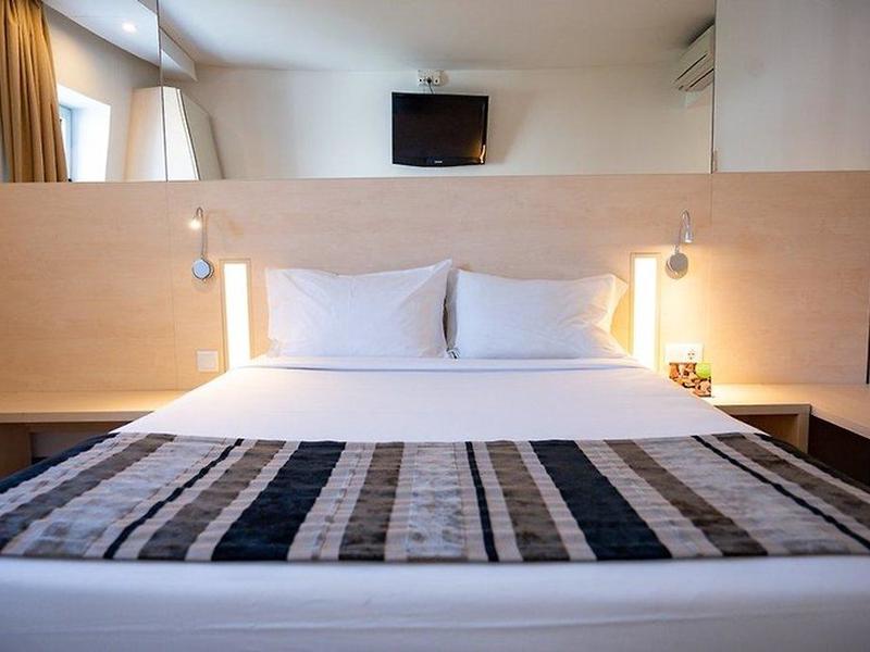 456F133E19E8BEF103874E9C84B54840