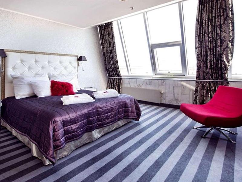 3E0429A42C3863B7F148899A23E3D5AA