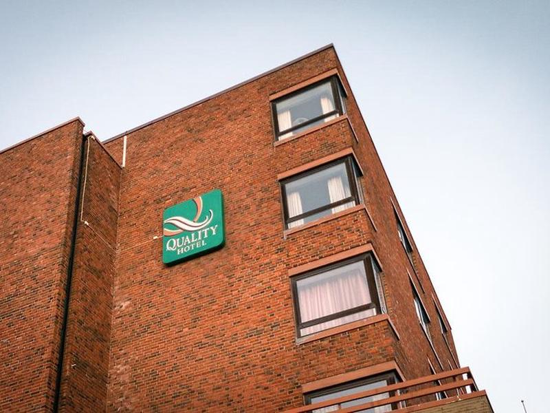 CB6C9184F260280084D24B85DA4002FC