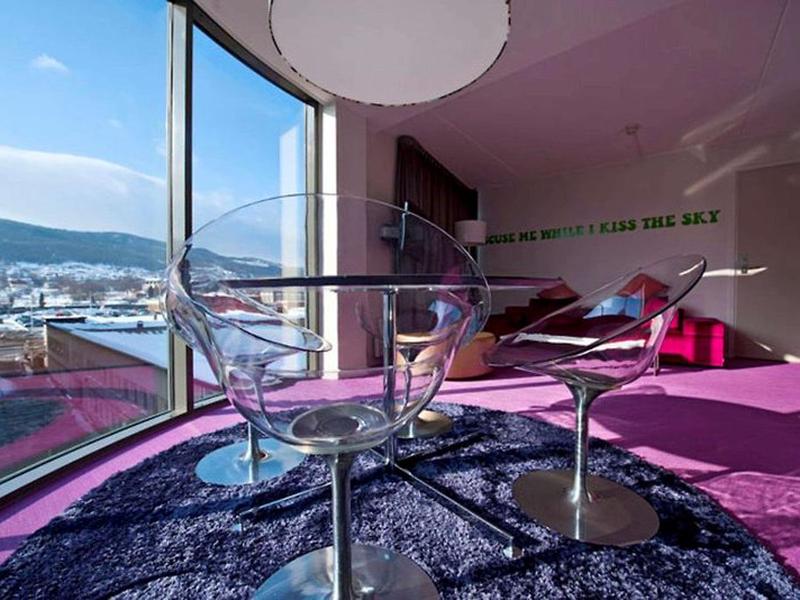 CF35A8FCE260B97A6000071C991BD749