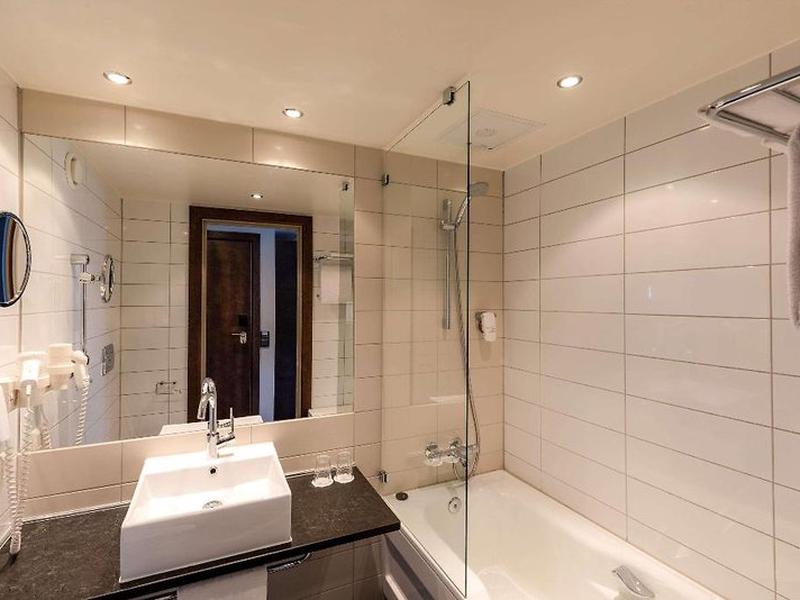 99B11DEA00803FE6B6DE105EDD6FF926