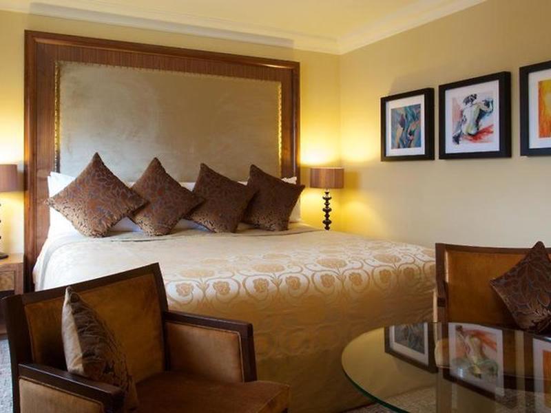 A24262429E15E5812919A1176F007716