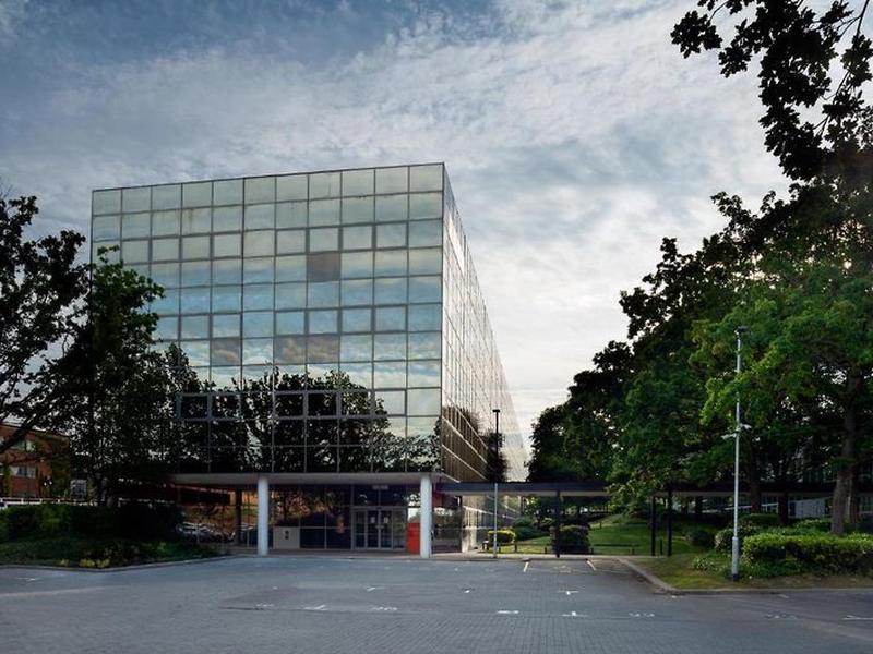 56CB16B7C1F6FC23FAD22BA5D05C882E