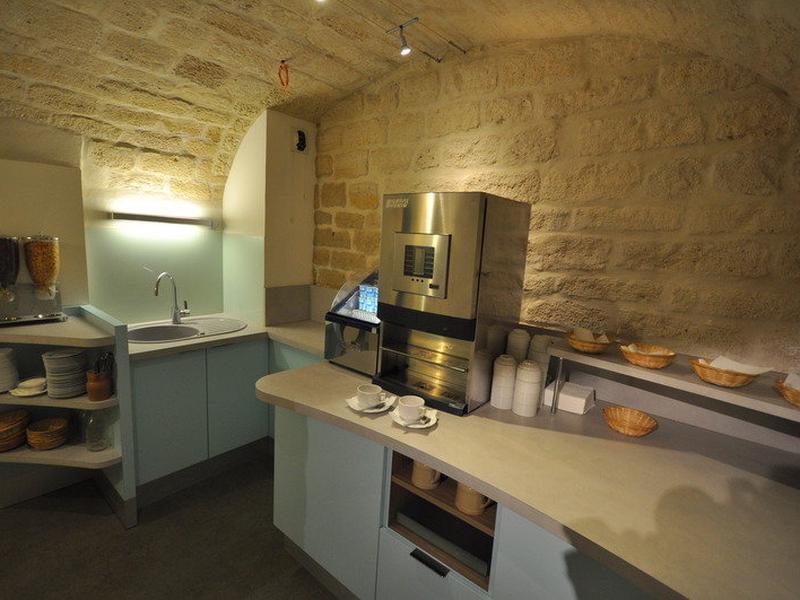 98A61D3DA7939867BEB37AA6C0E9EDBF