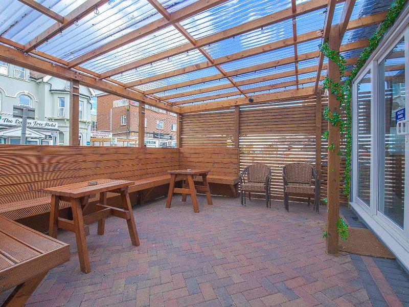 E586326ADB0E0B983653EF76A4F35660