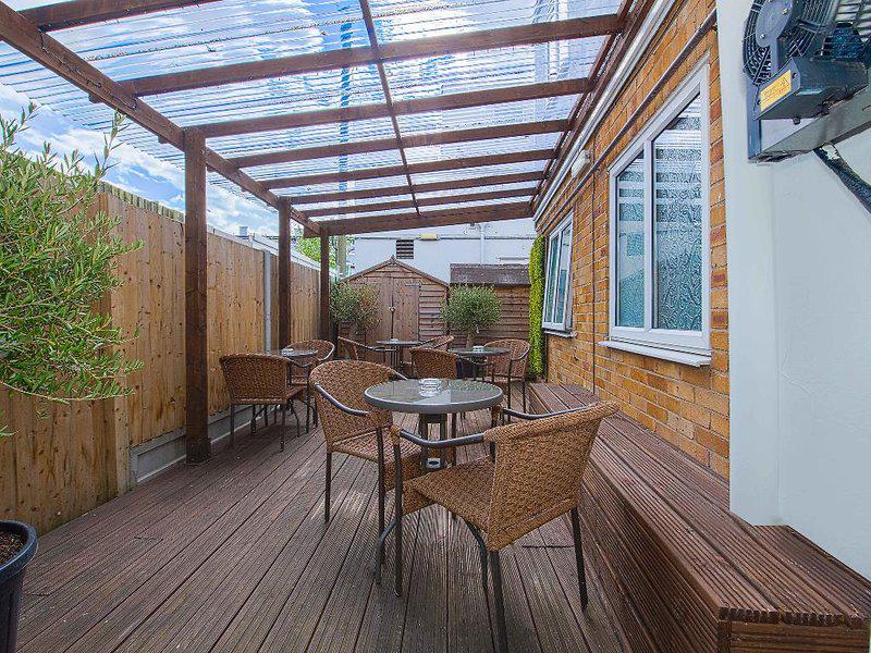 53AA9C6F00ABD6F4C5217BA2400A4412