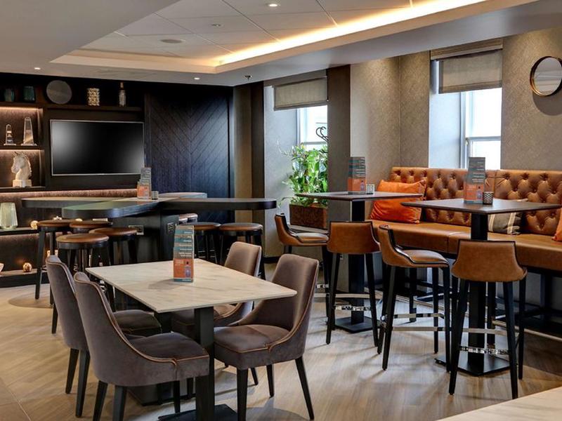 DC6A99B1384BB877152A8890A088326B