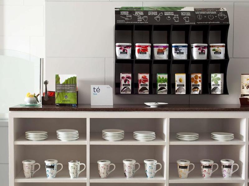 B63DE7B04F5A86BBF62CD937FF221A62