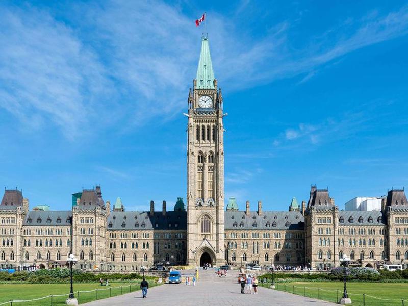 D6BFA4C66B7C843E22C8D04FA887A917