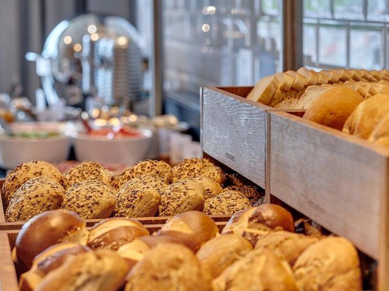 DA922B78AF7A7E7DA0EF9935F015E98A