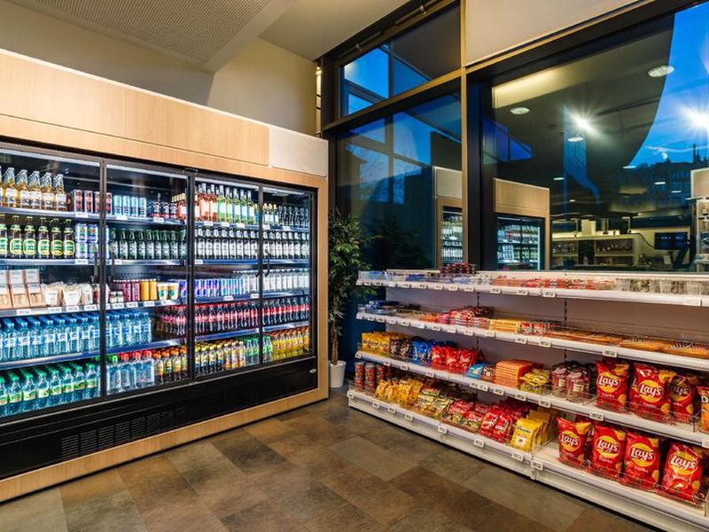 DB328D4E0842AA4B9E4590B09A41E434